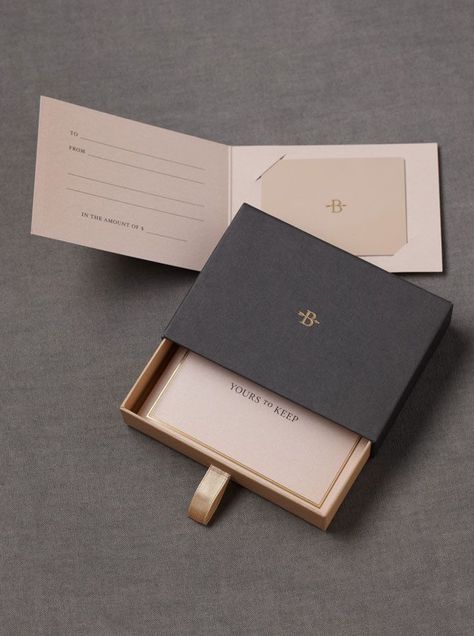 Gift Card Design, Karten Design, 카드 디자인, Box Packaging Design, Paper Gift Box, Packing Design, Gift Box Packaging, Luxury Packaging, Luxury Paper
