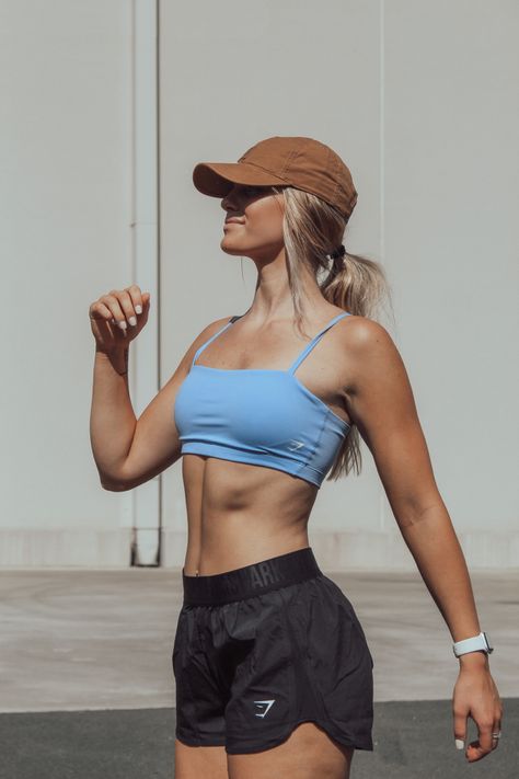 @gymshark #gym #gymsharkwomen #fitness Gymshark Athlete Women, Workout Clothes Gymshark, Athletic Gym Outfits, Women’s Gym Clothes, Workout Outfits Gymshark, Workout Clothes Photoshoot, Gymshark Women Outfit, Gym Outfit Gymshark, Gym Shark Women