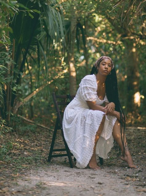 Nature Shoot Black Women, Photo Shoot Ideas Black Women Outdoor, Black Femininity Photoshoot, Black Women Nature Photoshoot, Nature Shoot Ideas, Photo Shoot In Nature, Flowy Dresses Aesthetic, Taurus Photoshoot Ideas, Earthy Photoshoot Black Women