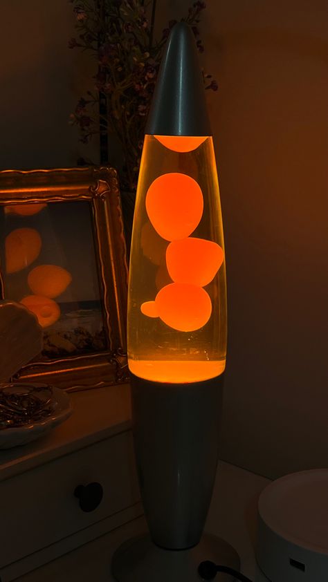 Green Lava Lamp Aesthetic, Retro Room Ideas Aesthetic, Lava Lamp Aesthetic Room, Lava Lamp Bedroom, Orange Lava Lamp, Lava Lamp Room, Lava Lamp Aesthetic, Purple Lava Lamp, Sensory Bedroom