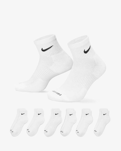 Nike Socks, Nike Ankle Socks, Nike Crew Socks, Dri Fit Socks, Socks Nike, Jordan Essentials, Soccer Socks, Basketball Socks, Nike Classic