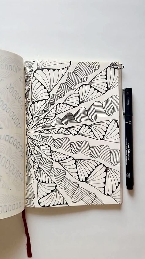 Geometrical Art Drawing, Pen And Highlighter Art, Pretty Designs To Draw Pattern, Pattern Art Ideas, Mindless Drawing Ideas, Full Page Doodle Ideas, Sketchbook Pattern Ideas, Zen Tangle Ideas, Doodle Art Lines