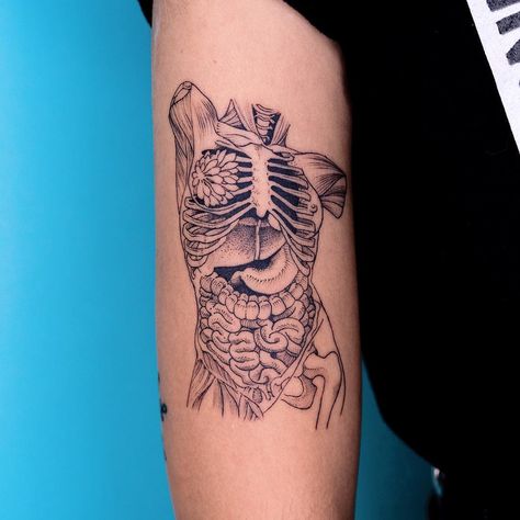 Tattoo artist Oozy. oozy is South Korean a tattoo artist born in 1990. Oozy’s real name is Woojin Choi. For more view website    #tattoo #tattoodesign #tattooideas #tattoofrauen #tattoosforwoman #art #arts #blacktattoo #bodytattoos #bodytattoosforwomen #armtattoo #armtattoosforwomen #tattoos #tattoodesigns #tattoosformen #blackwork #blackworktattoo #oozytattoo Oozy Tattoo, South Korean Tattoo, Human Tattoo, Anatomy Tattoo, Korean Tattoo, Dna Tattoo, Korean Tattoo Artist, Surreal Tattoo, Korean Tattoos