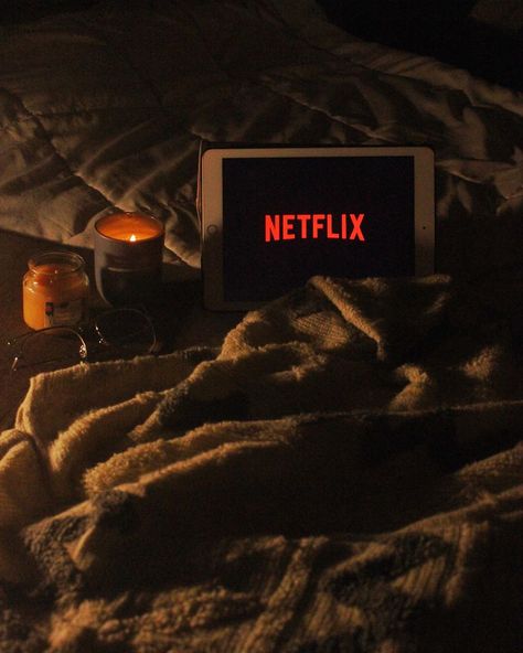 Watching Series In Bed Aesthetic, Movie Night Room, Indoor Movie Night, Movies At Home, How To Help Nausea, Going Back To College, Favorite Activity, Aesthetic Decor, Chamomile Tea