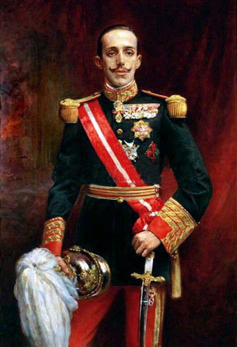 Alfonso XIII Spanish Royalty, Spain History, King Of Italy, Spanish King, Kingdom Of Italy, Young Prince, European Royalty, Army Uniform, Royal House