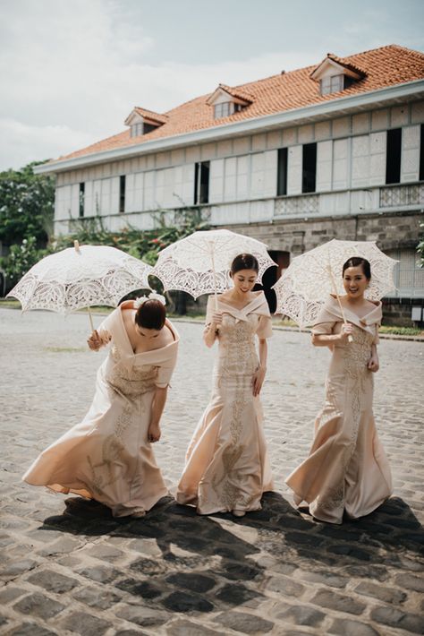 Philippines Wedding Dress Traditional, Pinoy Wedding Ideas, Prenup Ideas Outfits Philippines Outdoor, Filipiñana Bridesmaids, Filipino Bridesmaid Dress, Modern Filipina Wedding, Wedding Dresses Filipiniana, Modern Filipino Wedding Dress, Hairstyle For Filipiniana Attire