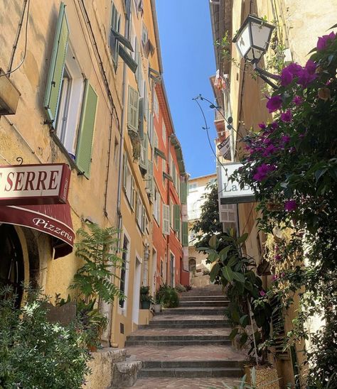 Italian Cities Aesthetic, Italian Views Aesthetic, Italy Aesthetic Cmbyn, Italy In Spring Aesthetic, Summer Northern Italy, Europe Vibes Aesthetic, Spring Italy Aesthetic, Italian Streets Aesthetic, Street In Italy