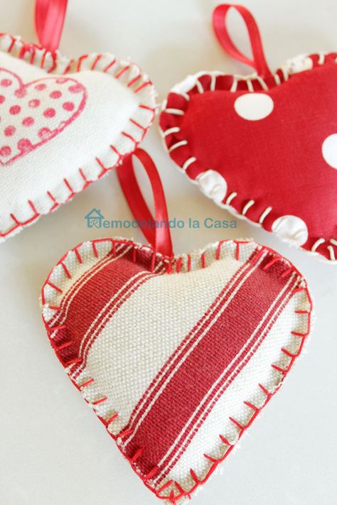 Fabric Heart Ornaments - Remodelando la Casa Fabric Heart Ornaments, Light Bulb Moment, Heart Things, Burlap Ornaments, Hearts Paper Crafts, Handmade Valentine Gifts, Christmas Light Ornament, Heart Christmas Ornaments, Valentine's Day Gift Ideas