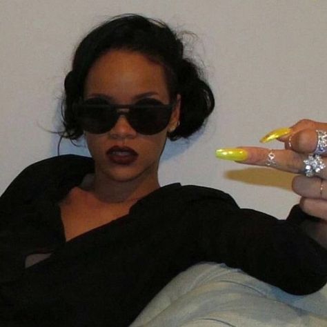 Instagram post by Rihanna • Aug 21, 2019 at 10:08am UTC Rihanna Meme, Looks Rihanna, Rihanna Riri, Current Mood Meme, Rihanna Style, Reaction Face, Bad Gal, Rihanna Fenty, Meme Faces