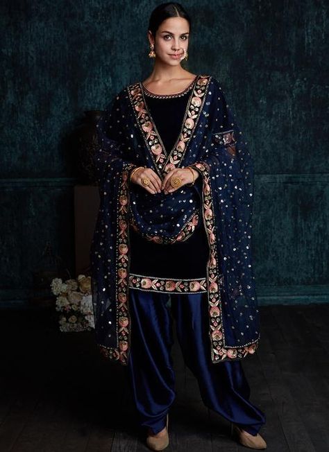 Navy Blue Embroidered Velvet Punjabi Suit Velvet Punjabi Suit, Velvet Punjabi Suits, Blue Punjabi Suit, Velvet Kameez, Dupatta Embroidery, Patiala Suit Designs, Velvet Dress Designs, Punjabi Outfits, Punjabi Dress