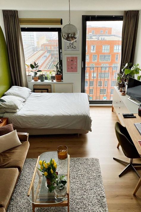 Apartment Art Inspiration, Room Divider Ideas For Studio Apartments, Eclectic Small Apartment, 500 Sq Ft Studio Apartment Ideas, Vintage And Modern Decor Mixing, Mini Studio Apartment, Apartment Inspiration Bedroom, Mini Studio Apartment Ideas, Studio Bedroom Ideas