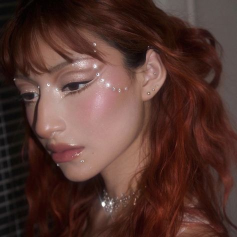 glamxbrit soft angelic glam [@glamxbrit on instagram] #makeup Moon Costume Makeup, Angle Makeup Looks, Sequin Eye Makeup, Angel Core Makeup, Alt Wedding Makeup, Beauty Marks Makeup, Fairy Wedding Makeup, Soft Ethereal Makeup, Nature Makeup Looks