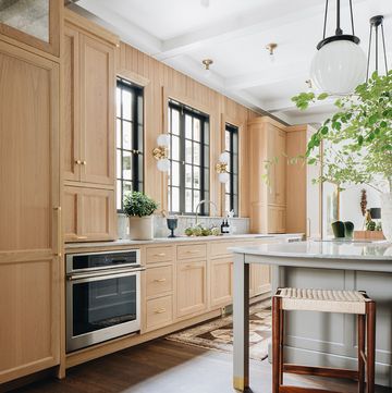 Natural Kitchen Cabinets, Modern Oak Kitchen, White Oak Kitchen Cabinets, Light Oak Cabinets, Natural Wood Kitchen Cabinets, Modern Wood Kitchen, White Oak Kitchen, Light Wood Kitchens, Natural Wood Kitchen