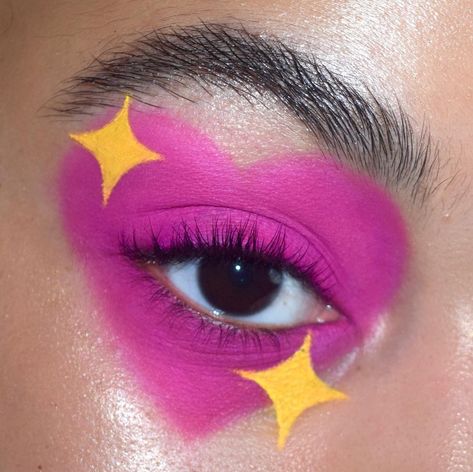 Rain 👼🏽 on Instagram: “💖 my favorite emoji inspo: @cecesium - @karity Rose All Day palette  @katvondbeauty Daffoldil Superbrow - - #valentinesday…” Makeup Emoji, Eyeshadow Aesthetic, Maroon Eyeshadow, Face Paint Makeup, Face Art Makeup, Colorful Eye Makeup, Popsugar Beauty, Edgy Makeup, Sfx Makeup