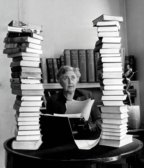 Sherlock Holmes, Agatha Christie Books, Rian Johnson, Hercule Poirot, Miss Marple, Agatha Christie, Her. Book, Book Aesthetic, Golden Age