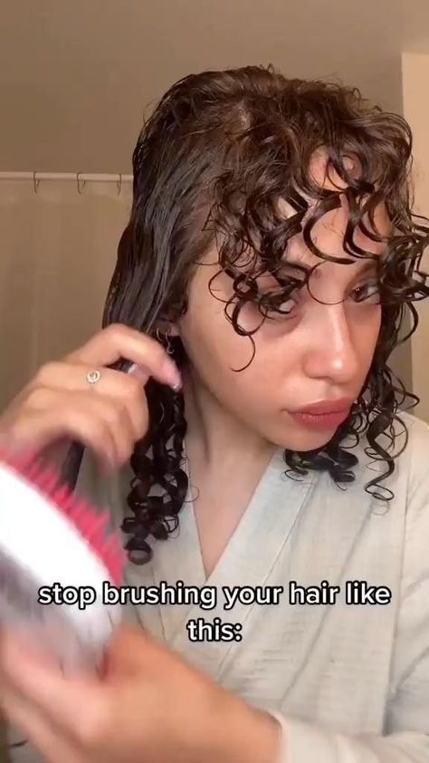 How to brush your curls for extra volume and definition 😍 hoco hairstyles, homecoming hairstyles Hair Care Tips For Curly Hair, Faceless Pics Curly Hair, Curl Hair Short Haircut, How To Curl Your Curly Hair, Short Curly Hair Hacks, How To Volume Curly Hair, How To Curl Hair With A Brush, Curly Hair Definition Tips, How To Take Care Of Curls