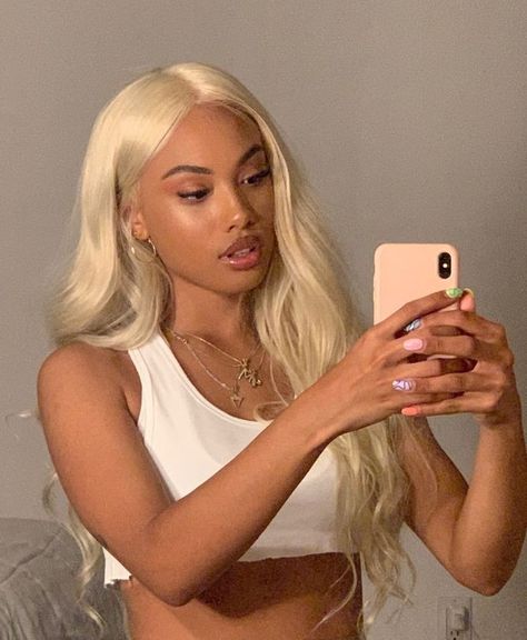 Brown Skin Blonde Hair, Volume Hairstyles, Light Brown Skin, 50 Hairstyles, Light Blonde Hair, Light Skin Girls, Blonde Hair Girl, Virgin Hair Wigs, Body Wave Wig