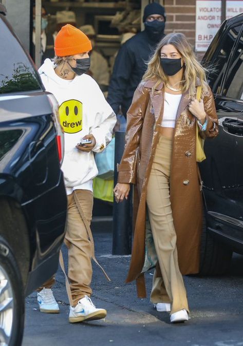 The Biebers, Hailey Justin, Hailey And Justin Bieber, Medical Building, Hailey And Justin, Justin And Hailey Bieber, Estilo Hailey Baldwin, Hailey Baldwin Street Style, Justin And Hailey