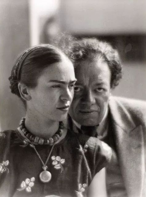 How Diego Rivera Met the Fierce Teenage Frida Kahlo and Fell in Love with Her Years Later – Brain Pickings Picasso Dora Maar, Diego Rivera Frida Kahlo, Martin Munkacsi, Tina Modotti, Jean Tinguely, Famous Mexican, Frida And Diego, Bulging Eyes, Camille Claudel