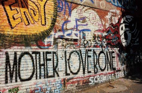 Mother Love Bone graffiti, Seattle 90s Seattle, Mother Love Bone, Andrew Wood, Temple Of The Dog, Layne Staley, Grunge Band, Mother Love, Grunge Music, Alice In Chains