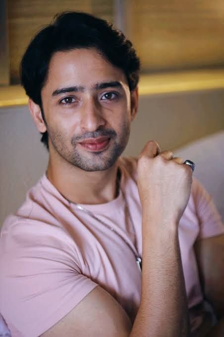 Are you excited to see Hiba Nawab paired up with Shaheer Sheikh in Rajan Shahi’s “Woh Toh Hai Albela”?  Rajan Shahi’s upcoming show “Woh Toh Hai Albela” is making a lot of noise and for all the right reasons. The recent promos that went on-air are so colorful and vibrant not just in pictures but ... The post Hiba Nawab and Shaheer Sheikh in Woh Toh Hai Albela? appeared first on Urban Asian. Woh Toh Hai Albela, Women Fitness Photography, Hiba Nawab, Shaheer Sheikh, Don't Settle For Less, Art Photography Portrait, Most Handsome Actors, Financial Analyst, Popular Stories