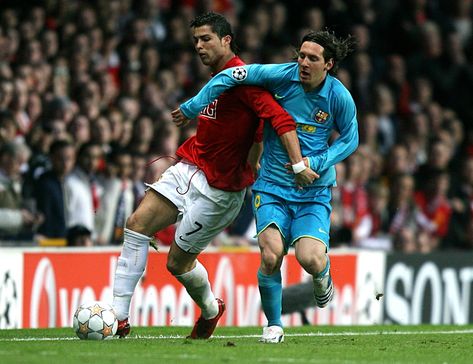 Barcelona Vs Manchester United, Messi Y Ronaldo, Messi And Ronaldo Wallpaper, Young Ronaldo, Ronaldo Barcelona, Ronaldo And Messi, Young Messi, Messi Y Cristiano, Cristiano Messi