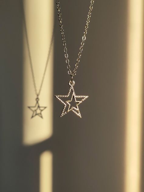 ROMWE Grunge Punk Star Pendant Chain Necklace Jewellery Aesthetic Necklace, Kalung Aesthetic, Colares Aesthetic, Star Aesthetic, Grunge Punk, Jewelry Accessories Ideas, Funky Jewelry, Fancy Jewelry, Girly Jewelry