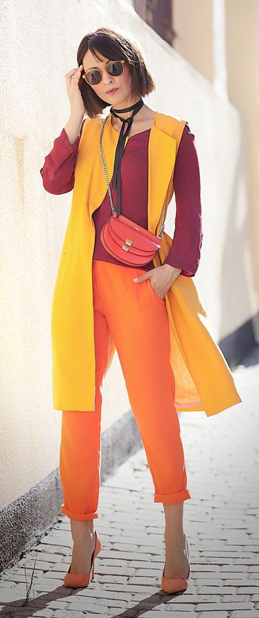 orange colors outfit | zara orange waistcoat | colorblock | street style | spring outfit ideas | track pants | chloe georgia bag | Alexa Chung, Sarah Jessica Parker, Colour Combinations Fashion, Color Blocking Outfits, Womens Fashion Casual Spring, Womens Fashion Casual Summer, Mode Chic, Orange Fashion, Womens Fashion Classy