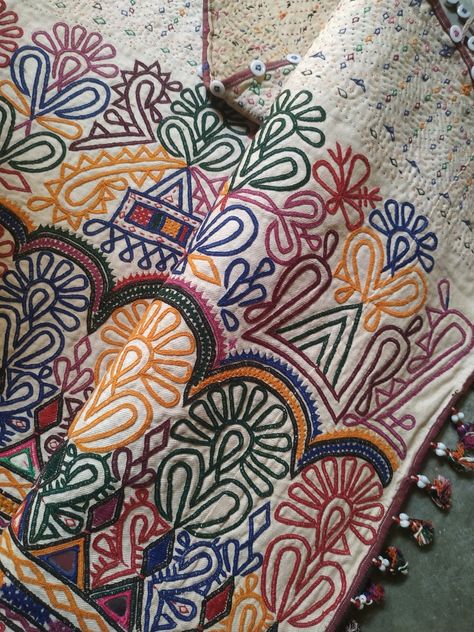 Rabari Embroidery Motifs, Blaus Design, Bharat Work, Kachhi Work, Navratri 2024, Gujarati Embroidery, Rabari Embroidery, Kutchi Work, Kutch Embroidery