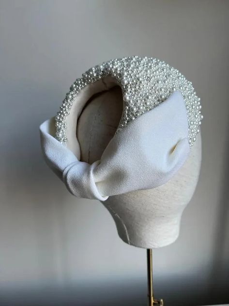 Pillboxes – Page 2 – Jane Taylor London Couture, Fancy Hats For Women, The Goddess Of Beauty, Pearl Hat, Bridal Hats, Goddess Of Beauty, Luxury Hats, Pearl Headpiece, Interesting Outfits