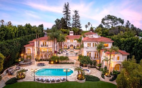 Regal East Mediterranean Style Bel Air Mansion | GearMoose Celebrity Houses Mansions, Contemporary Mediterranean House, Celebrity House, Mediterranean Exterior Homes, Luxury Mediterranean Homes, Bel Air Mansion, Mediterranean Homes Exterior, Contemporary Mediterranean, Mediterranean Luxury