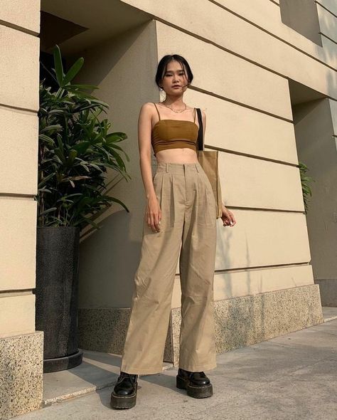 Neutral Color Outfits, Fashion Pics, Looks Street Style, 2021 Fashion, Clothes Women, Summer Vibe, Outfits Verano, Causual Outfits, Outfit Casual