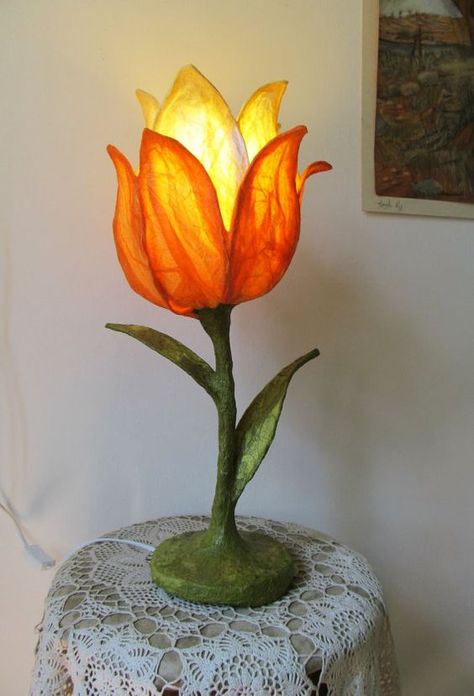 Creative lamp, lamp design, unique lamp, decorating lamp Paper Mache Crafts, Orange Desk, Eco Flowers, Designed Paper, Lampe Diy, Diy Lampe, Creative Lamps, Paper Table, Flower Lamp