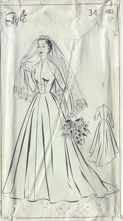 Vintage Wedding Dress Sewing Patterns, Wedding Dress Sewing Patterns, Gown Sewing Pattern, Patron Vintage, Dresses Guest, Sewing Wedding Dress, Dresses Winter, Dresses Satin, Wedding Dress Patterns