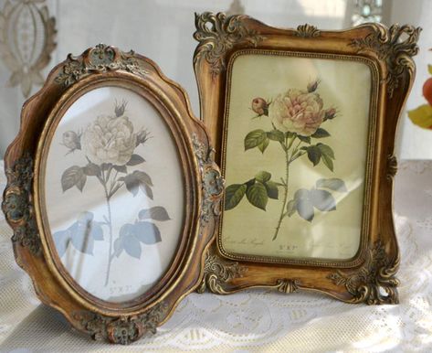 AmazonSmile - SIKOO Vintage Picture Frame 5x7 Antique Tabletop and Wall Hanging Photo Frame with Glass Front for Home Decor (Bronze Gold) - Photo Frames On Desk, Old Picture Frames Vintage, Vintage Brass Picture Frames, Vintage Gold Frame Art, Picture Frame Home Decor, Small Vintage Picture Frames, Ornate Photo Frames, Picture Frames For Living Room, Bronze Picture Frames