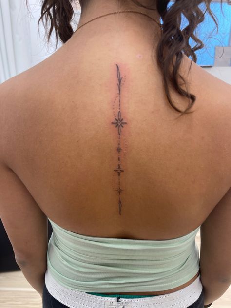 Girl Spine Tattoos, Pattern Spine Tattoo, Spine Tattoo Dainty, Tattoos Down Spine, Dainty Spine Tattoos For Women, Shark Tattoo Ideas, Back Tattoo Women Spine, Back Tattoos Spine, Flower Spine Tattoos