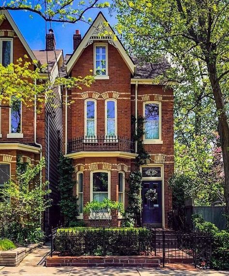 Tumblr, Town Home Aesthetic, Aesthetic Townhouse, Town House Aesthetic, Townhouse Aesthetic, Toronto Townhouse, Two Story Townhouse, Old Townhouse, English Townhouse