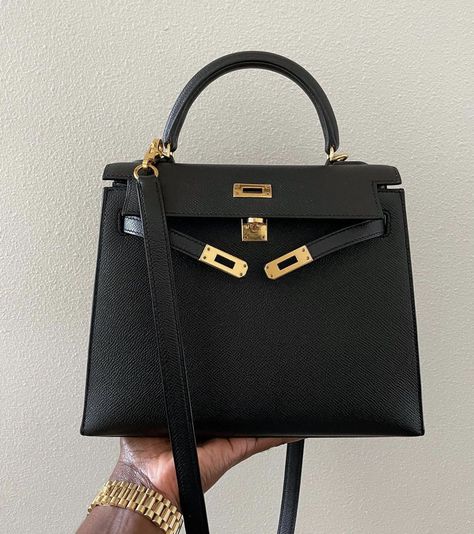 Sac Hermes Kelly, Tas Hermes, Hermes Kelly Bag, Luxury Bags Collection, Pose Fotografi, Kelly Bag, Luxury Purses, Top Handle Handbags, Pretty Bags