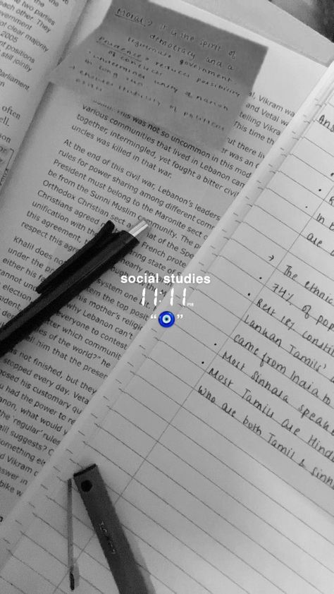 Studying Snaps Ideas, Study Aesthetic Snap, Aesthetic Study Snap, Snp Idea, Studying Snap, Exam Snap, Study Time Snap, Study Snap Streak, Studying Snaps