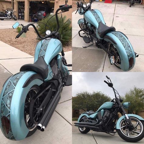 Unique Motorcycle Paint Jobs, Diy Motorcycle Paint Jobs, Motorcycle Paint Jobs Ideas, Motorcycle Paint Jobs Color Schemes, Tank Artwork, Custom Motorcycle Paint Jobs, Motorcycle Helmet Design, Custom Motorcycles Bobber, Motorcycle Paint