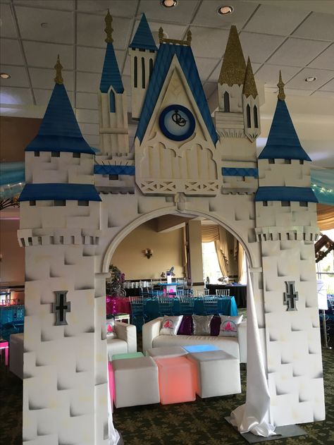 The castle made a grand entrance to the VIP teen lounge and also a great backdrop for photos. Party Perfect in Boca Raton Florida Princess Party Castle Entrance, Cardboard Disney Castle, Castle Backdrop Party, Disney Castle Cardboard, Disney Photo Backdrop, Diy Disney Castle, Disney Castle Backdrop, Diy Castle Backdrop, Disney Entrance