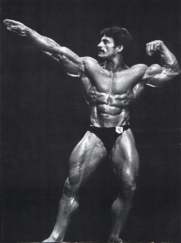 The 1980 Mr. Olympia Controversy | John Hansen Mike Mentzer Wallpaper, Mr Olympia Bodybuilding, Mike Mentzer, World Gym, Classic Physique, Arnold Schwarzenegger Bodybuilding, Schwarzenegger Bodybuilding, Aesthetics Bodybuilding, Bodybuilding Workouts Routines