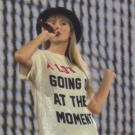 Taylor Swift Red Eras Tour, Red Eras Tour, Taylor Swift Shirt, Celebrity Icons, Swift Aesthetic, Taylor Swift Shirts, Loving Him Was Red, Tour Outfits, Taylor Swift Red