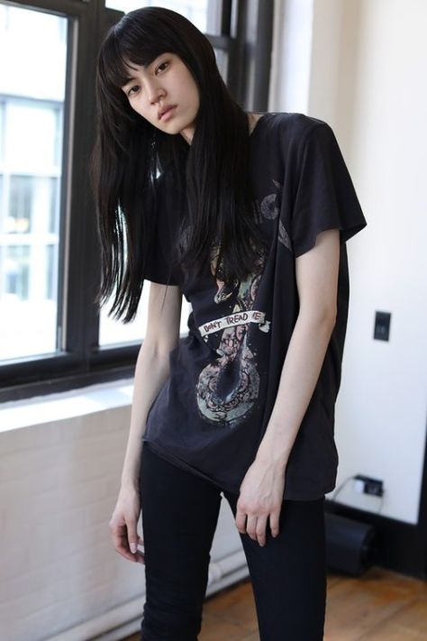 Miki Ehara, Black Hair Japanese, Tomboy Long Hair, Japanese Female Models, Dark Blue Hair, Healthy Style, Poses References, Long Black Hair, Long Hair Girl