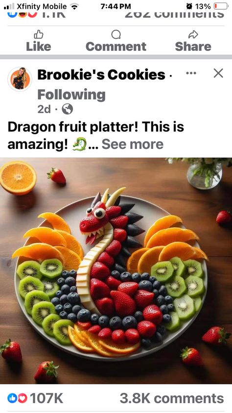 Dragonfruit Recipes, Fruit Platter Designs, Fruit Creations, Amazing Food Decoration, Amazing Food Art, Wacky Hair, Charcuterie Recipes, Easy Food Art, Food Carving