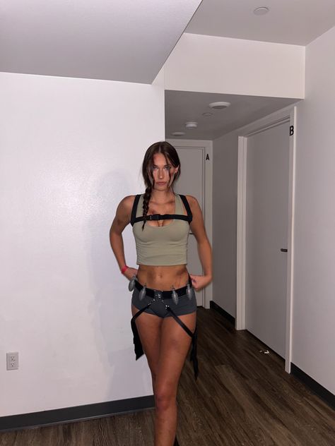 Gi Joe Halloween Costume, Jurrasic Park Costume Women, Bounty Hunter Costume Women, Gi Joe Costume Women, Safari Halloween Costume Women, Lara Croft Couple Costume, Call Of Duty Halloween Costume, Jumanji Halloween Costumes, Lara Croft And Indiana Jones Costumes