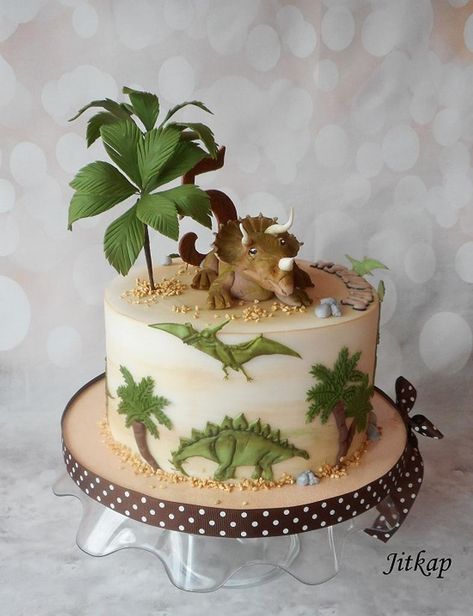 Dinosaur cake - cake by Jitkap - CakesDecor Cake Ideas For Baby Boy, Dinosaur Birthday Party Cake, Dinosaur Cake Ideas, Dinosaur Cakes For Boys, Dinasour Birthday Cake, Dinasour Cake, Dinasour Birthday, Dino Birthday Cake, Dinosaur Theme Birthday