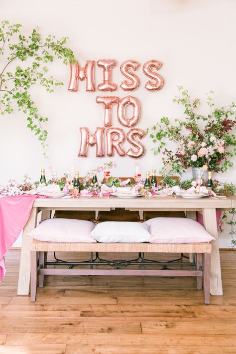 Roses And Rosé: Babes That Brunch Bridal Shower Ideas #bridalshower #bridalshowerinspiration #weddinginspiration #bridetobe #tabledecor #balloons #brideballoons Wedding Shower Banner Ideas, Bridal Shower Layout Ideas, Bridal Shower Ideas Evening, Spring Bridal Shower Ideas Decoration, Kitchen Tea Ideas Bridal Decor, Cute Bridal Shower Ideas Themed Parties, February Wedding Shower Ideas, Restaurant Bridal Shower Ideas, Roses And Rose Bridal Shower Theme