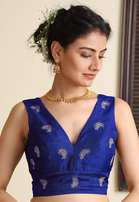 Art Silk Blouse Designs, Close Neck Sleeveless Blouse, Blouse Designs For Zari Saree, Sleeveless Blouse Silk Saree, Blue Sleeveless Blouse Saree, Traditional Sleeveless Blouse, Royal Blue Blouse Designs For Saree, Pattu Sleeveless Blouse, Sleeveless Blouse Models