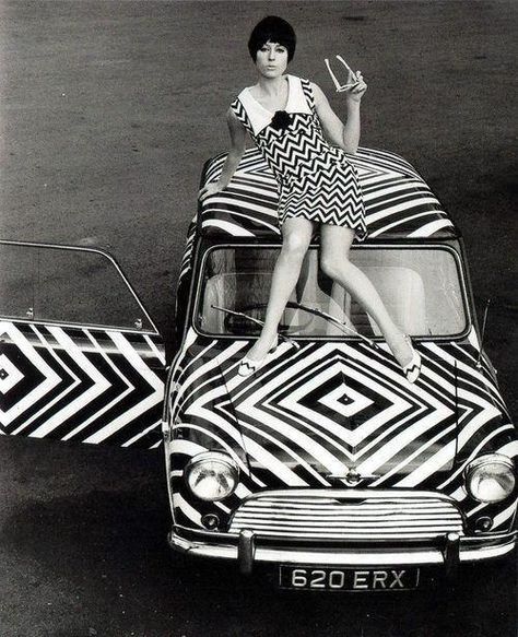 Original Mod Mini Cooper Style Année 60, Mod 1960s, Mary Quant, Mod Girl, Fashion 1960s, Chelsea London, Swinging Sixties, Moda Retro, Sixties Fashion